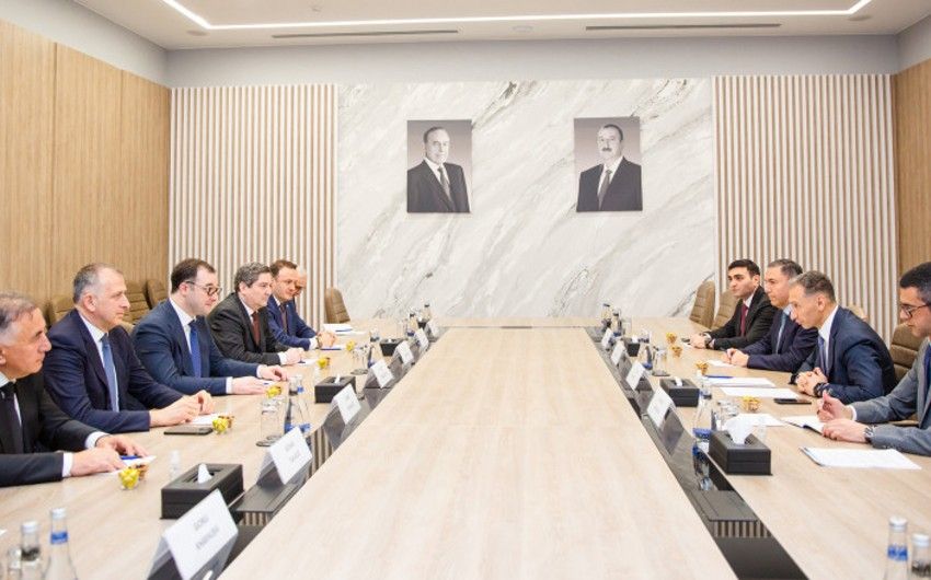 Azerbaijan, Georgia mull cooperation in transport and ICT