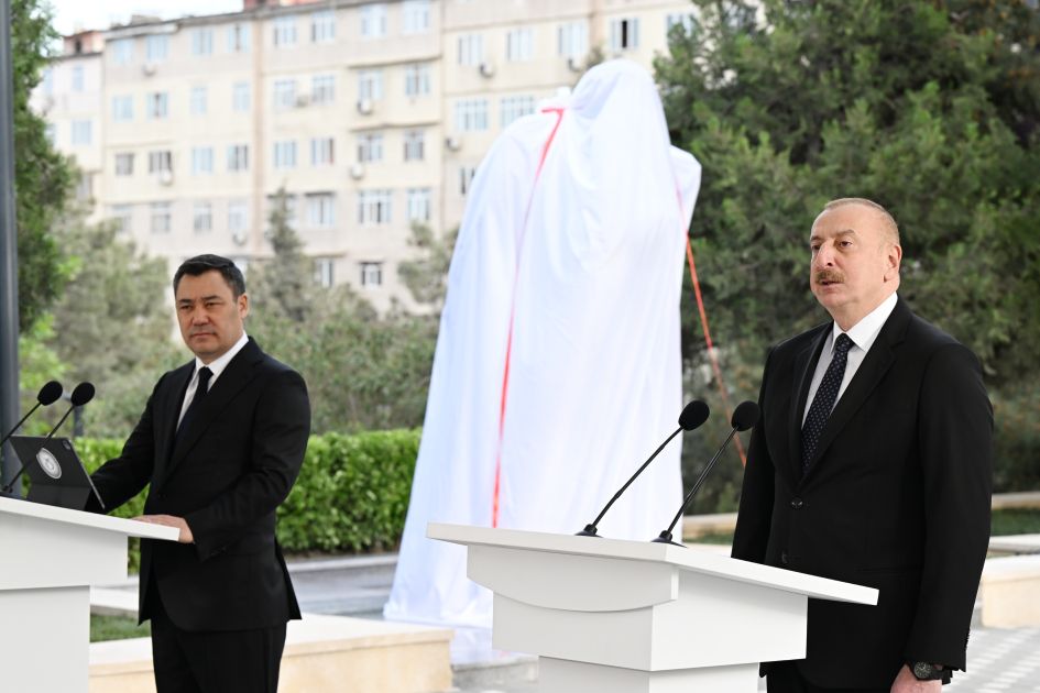 Azerbaijani, Kyrgyz presidents attended unveiling ceremony of monument to Chingiz Aitmatov in Baku [PHOTOS]