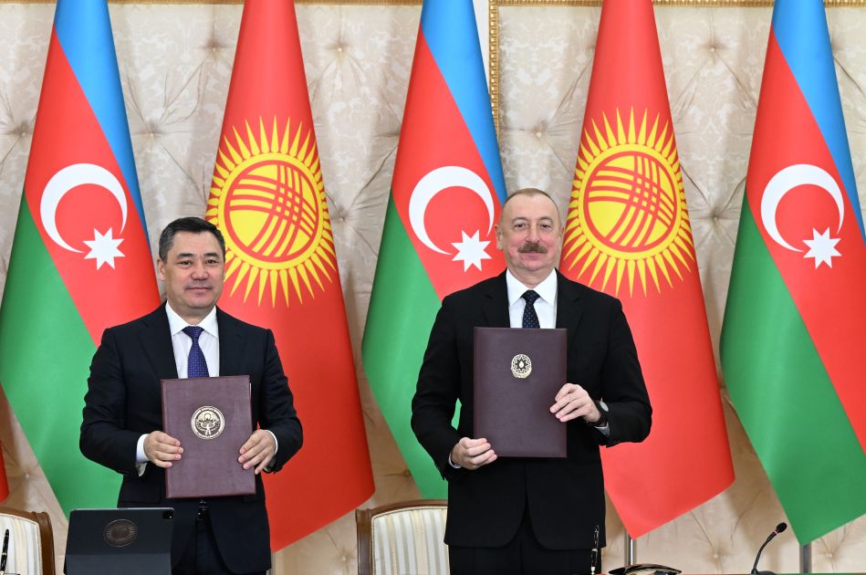 Azerbaijan and Kyrgyzstan sign documents [PHOTOS]