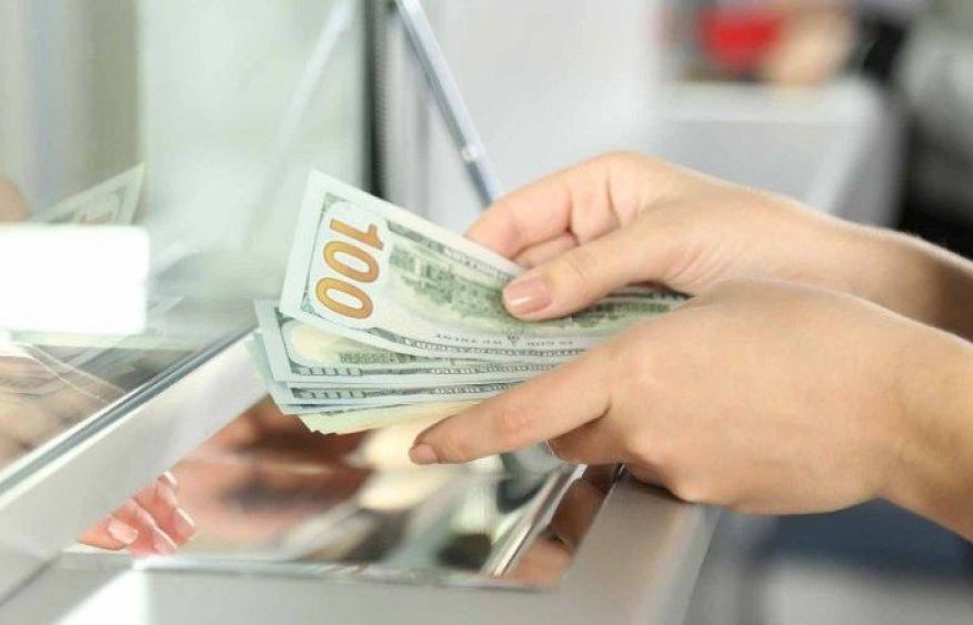 Foreign remittances to Azerbaijan witness decline in Q1 2024