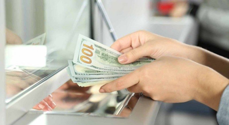 Foreign remittances to Azerbaijan witness decline in Q1 2024