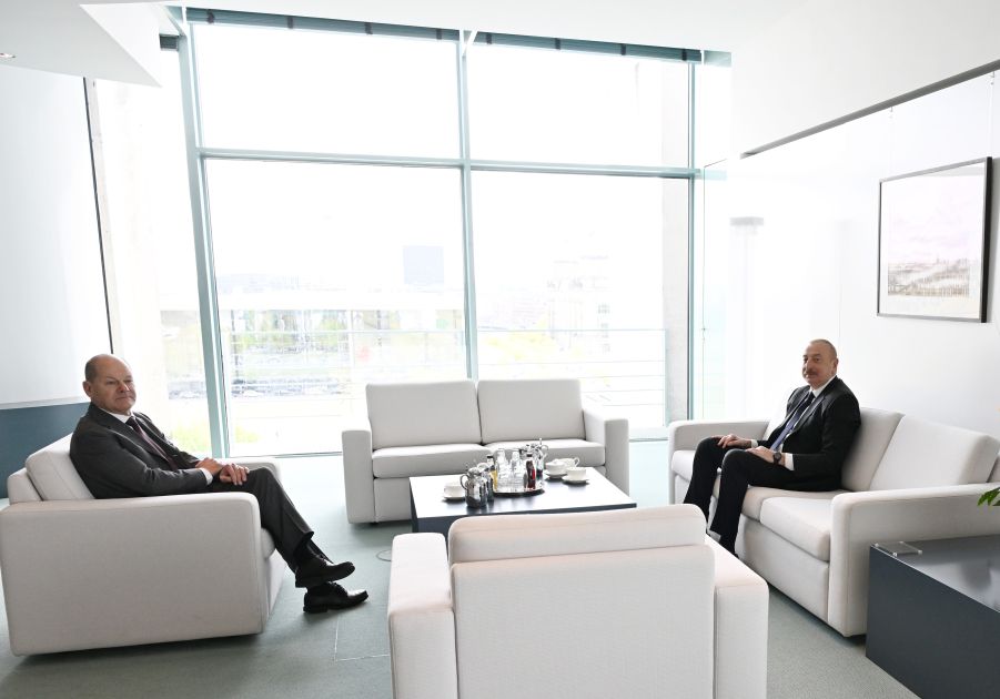 President Ilham Aliyev holds one-on-one meeting with Chancellor of Germany Olaf Scholz in Berlin [PHOTOS]