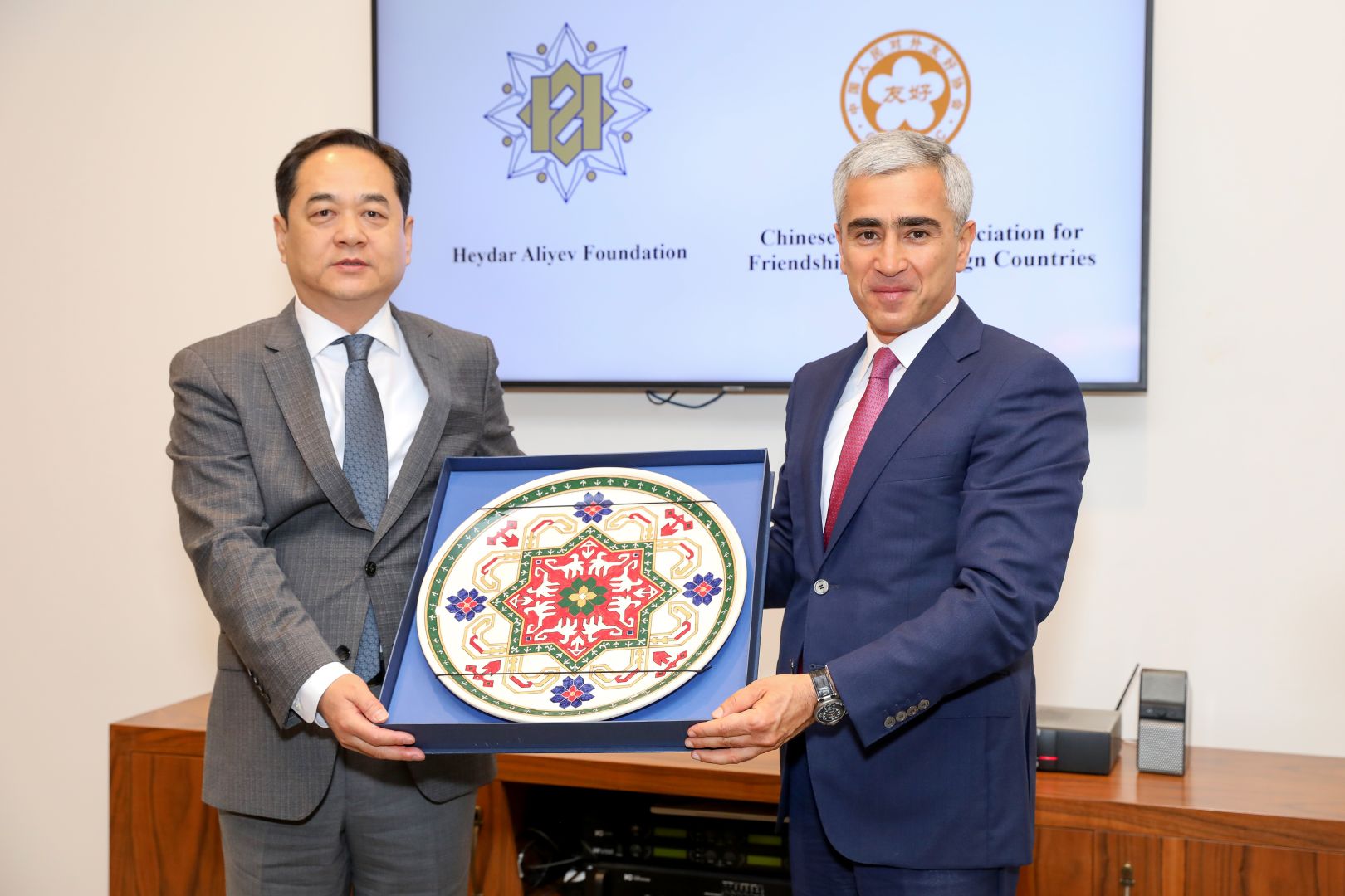 Heydar Aliyev Foundation, Chinese People's Association discuss future cooperation
