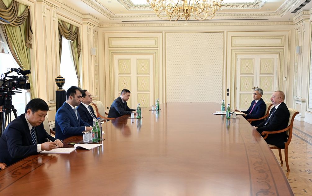 President Ilham Aliyev receives President of Chinese People's Association for Friendship with Foreign Countries [PHOTOS/VIDEO]