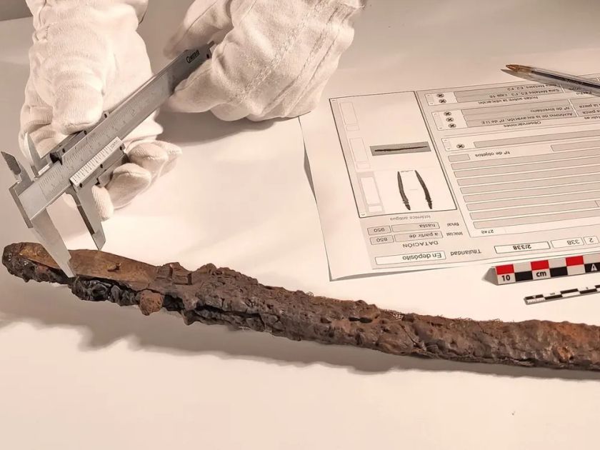 Millennium-old sword restored in Spain