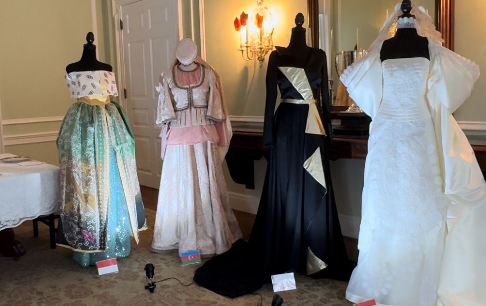 National clothes of Azerbaijan displays in US [PHOTOS]