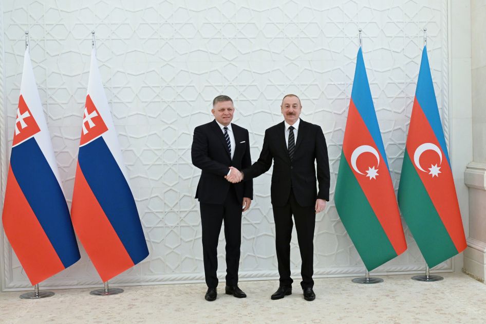 President Ilham Aliyev’s one-on-one meeting with Prime Minister of Slovakia kicks off [PHOTOS/VIDEO]