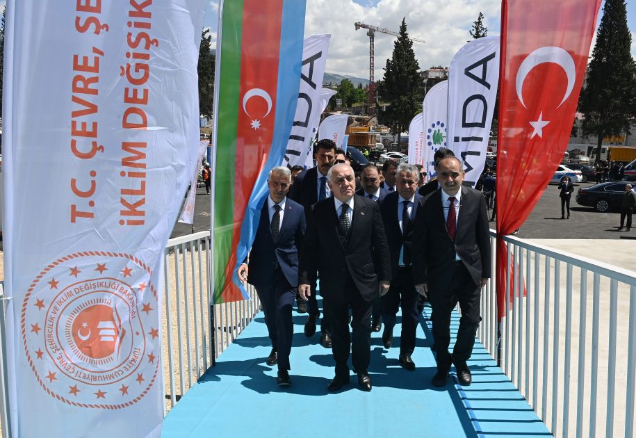 PM Ali Asadov views construction at Azerbaijan's designated area in Turkiye's Kahramanmaras