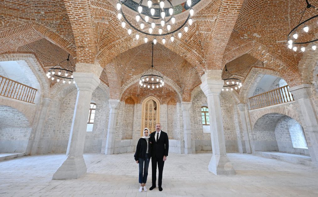 President Ilham Aliyev inspects ongoing restoration work at Ashaghi Govhar Agha Mosque [PHOTOS]