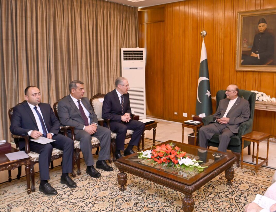 President Zardari discusses climate challenges with Azerbaijani Minister