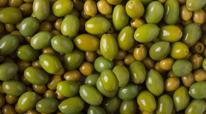 Azerbaijan reduces olives imports from Turkiye