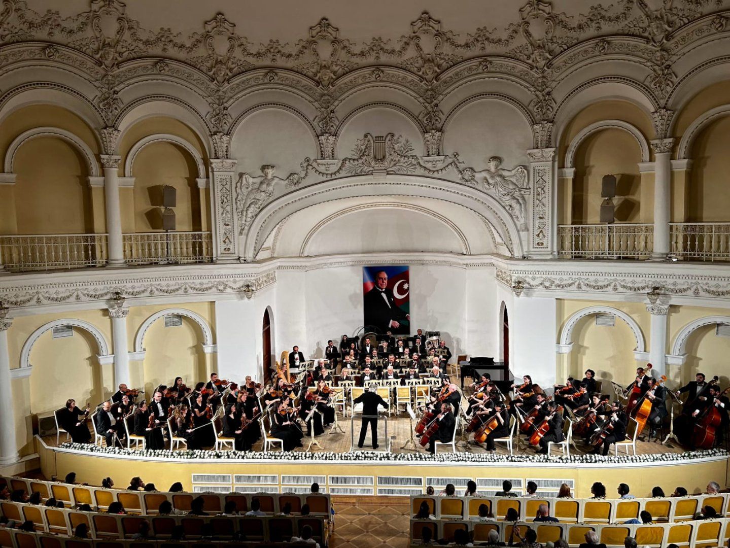 Filarmoniyada ümummilli lider Heydər Əliyevə həsr olunmuş konsert keçirilib [FOTO/VİDEO]