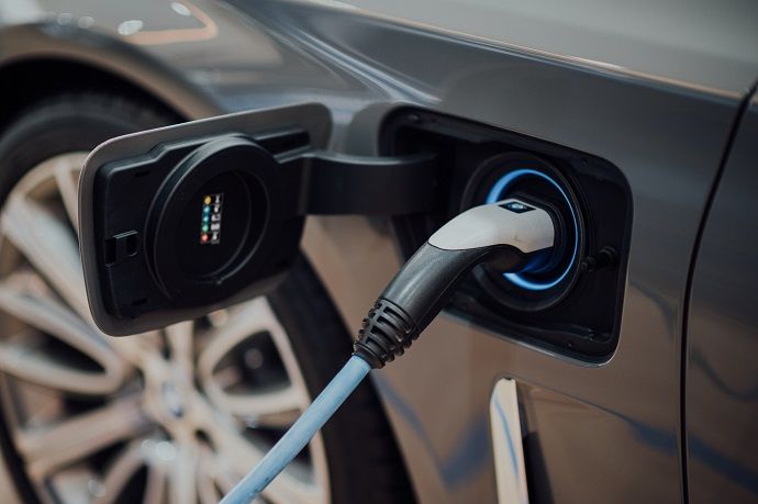 Electric car imports surge in Azerbaijan in Q1 2024