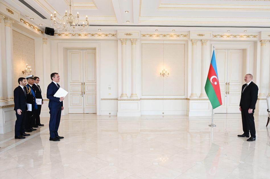 President Ilham Aliyev received credentials of incoming Italian ambassador to Azerbaijan