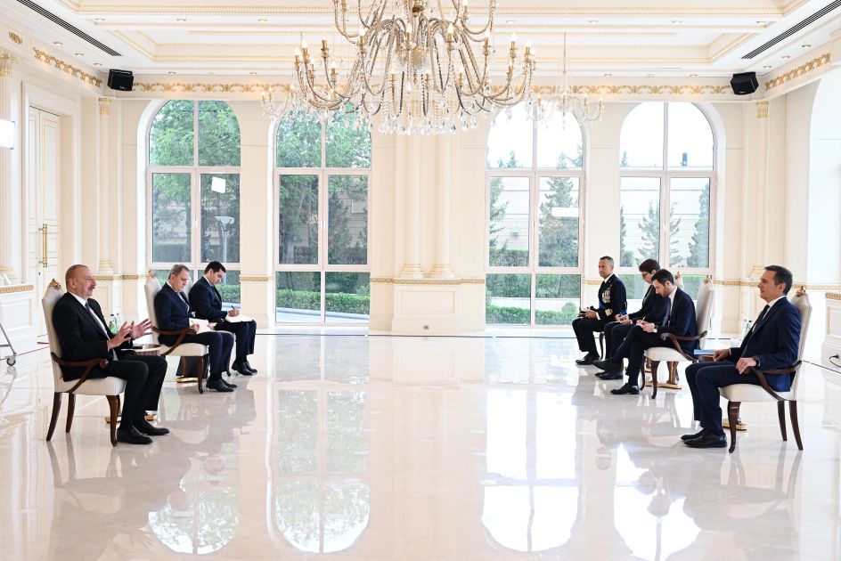 President Ilham Aliyev receives credentials of incoming Italian ambassador to Azerbaijan [PHOTOS/VIDEO]