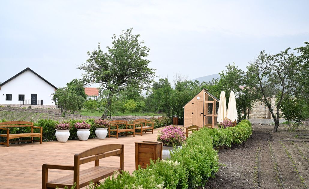 Slider Image 1