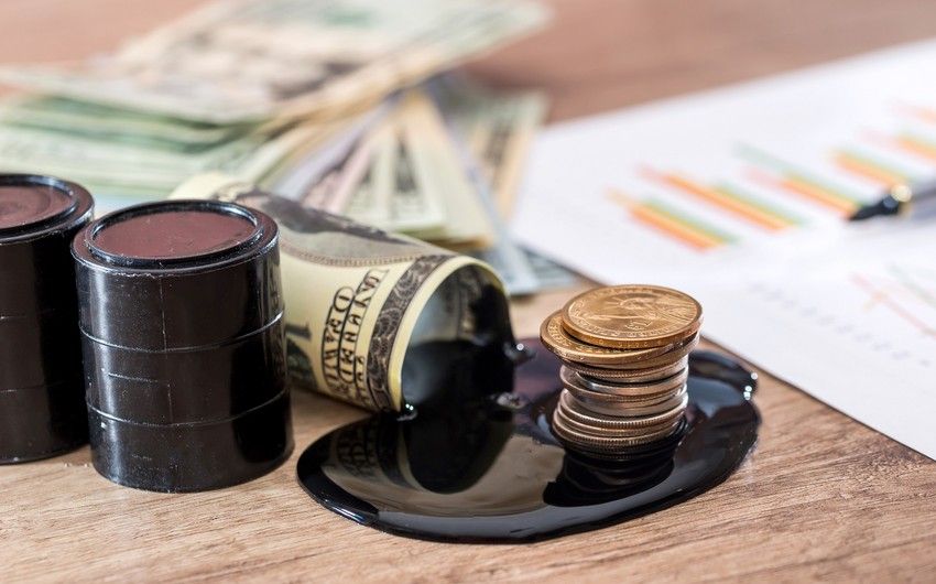 Azerbaijani oil price rises