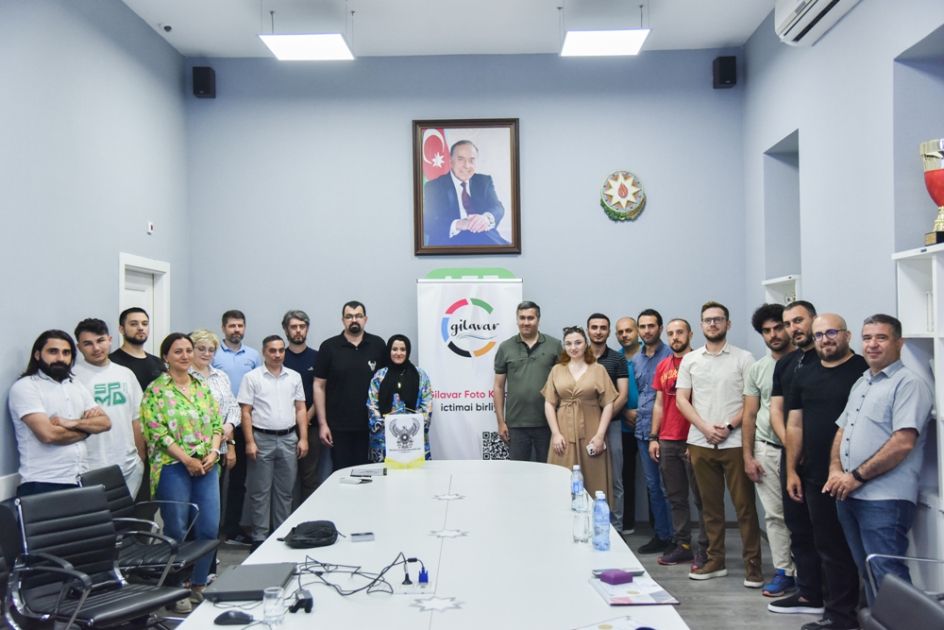 Egyptian photographer visits Gilavar Photo Club [PHOTOS]