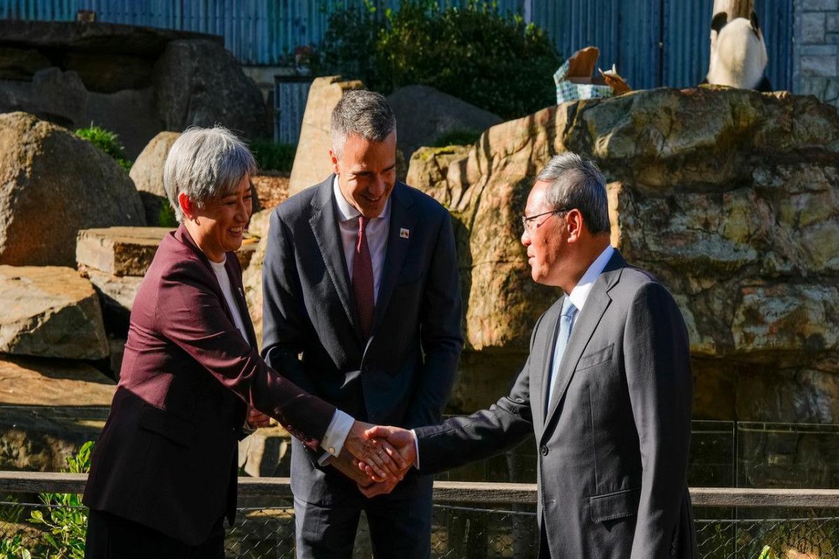 China Premier Li starts Australia trip with Adelaide panda announcement