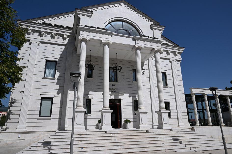 Slider Image 1
