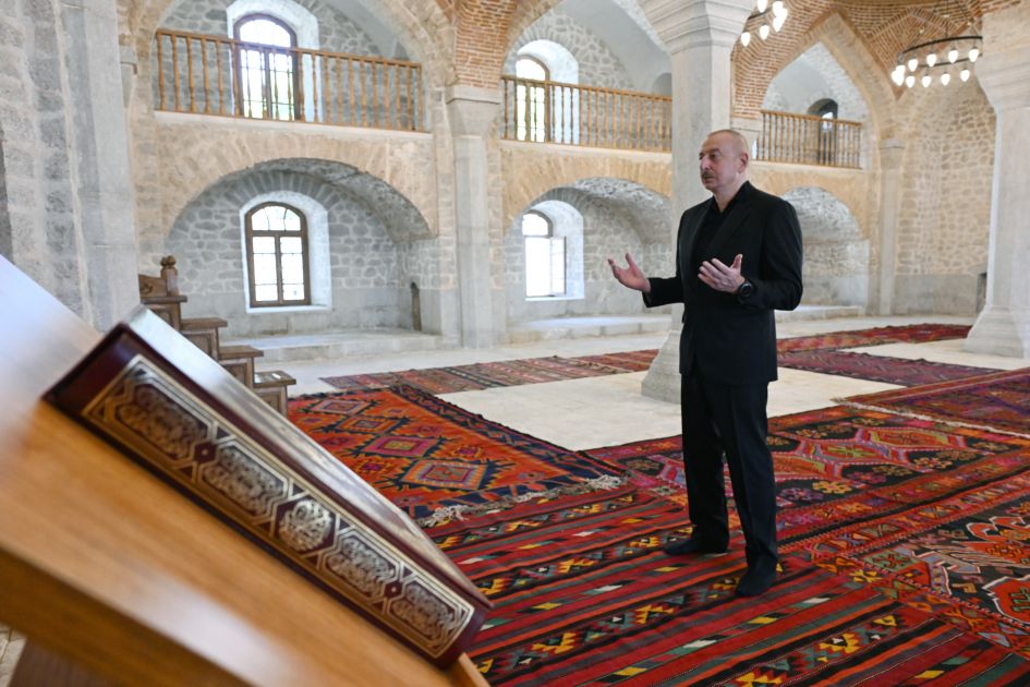 President Ilham Aliyev attends reopening of Ashaghi Govhar Agha Mosque after its restoration [PHOTOS]