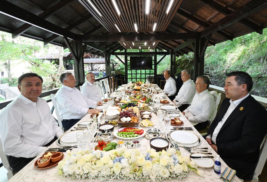 Dinner hosted on behalf of President Ilham Aliyev in honor of heads of state and government of Organization of Turkic States in Shusha [VIDEO]