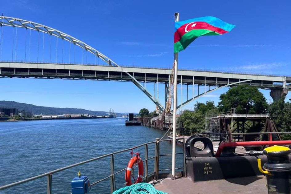 Azerbaijani flagged ASCO Handysize "Khojaly" dry cargo ship debuts into American waters [PHOTOS]