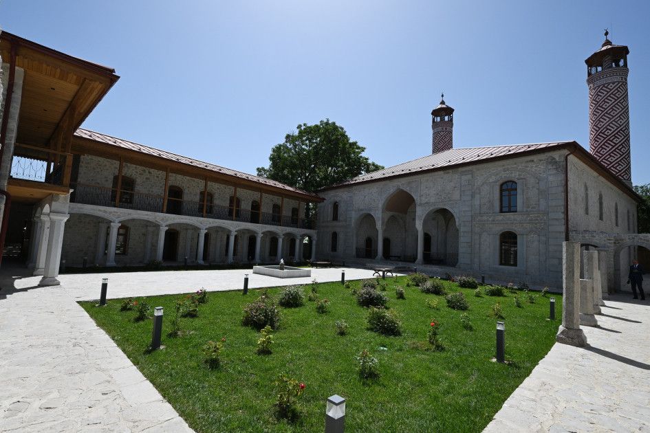 Ashagi Govhar Agha Mosque in its historical shape after restoration [VIDEO]