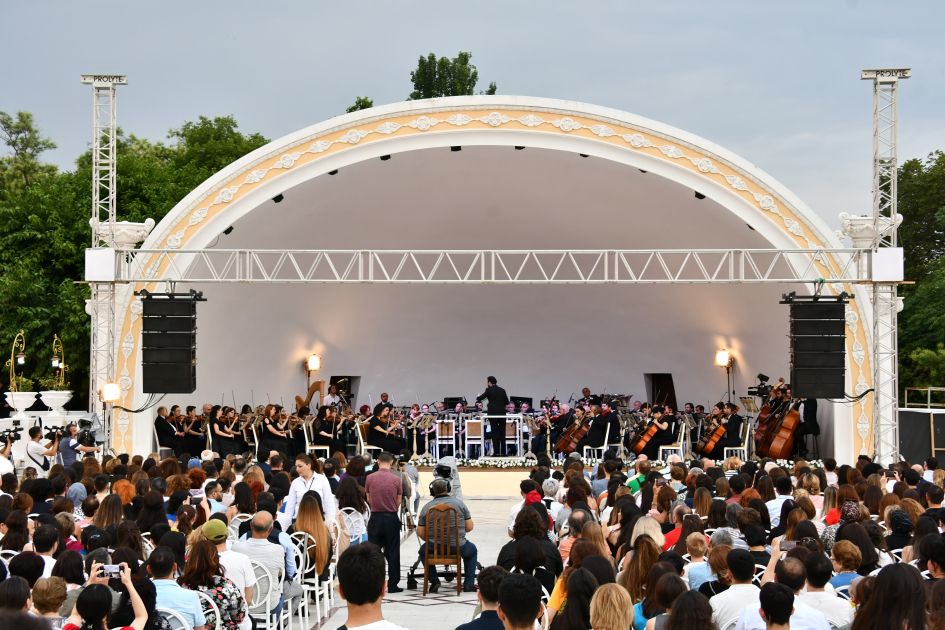 Philharmonic Hall continues to delight music lovers in summer season [PHOTOS]