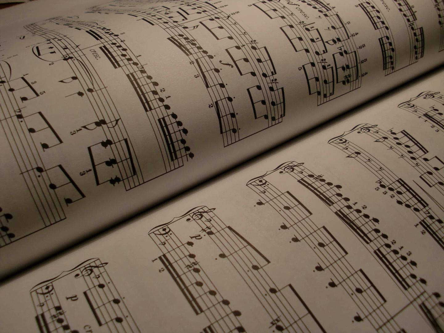 Agency investigates alleged appropriation of 'Garabagh' song by Armenian performer [VIDEOS]
