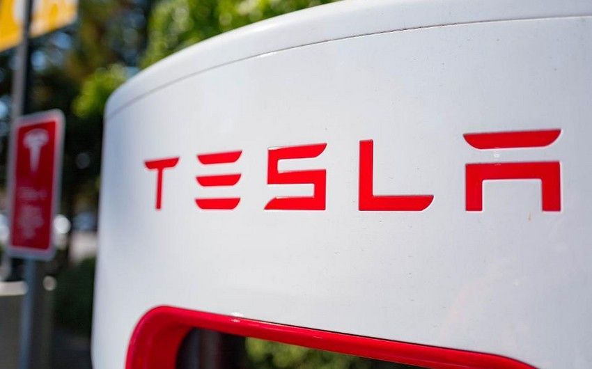 Tesla plans to launch mass production of robots in 2026