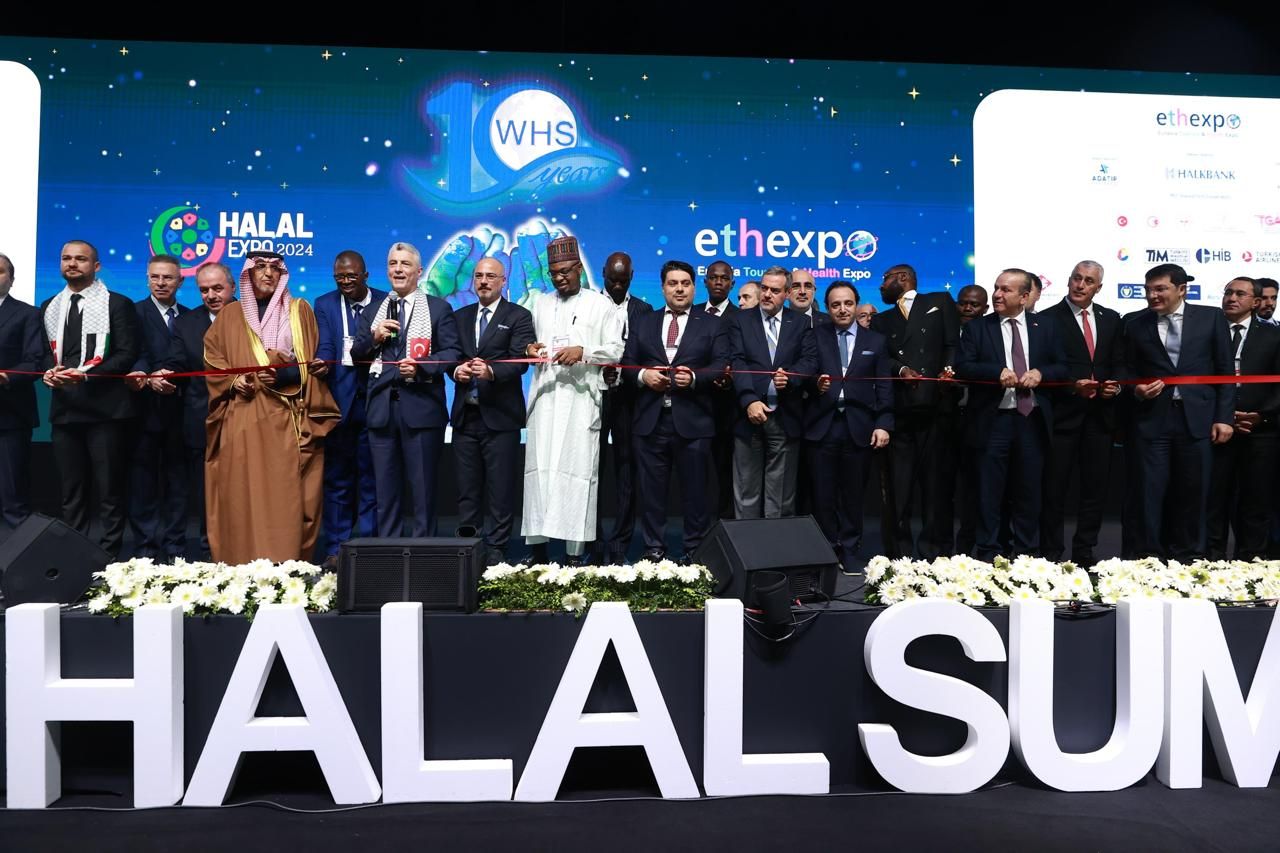 Azerbaijani delegation participates in 10th World Halal Summit in Istanbul