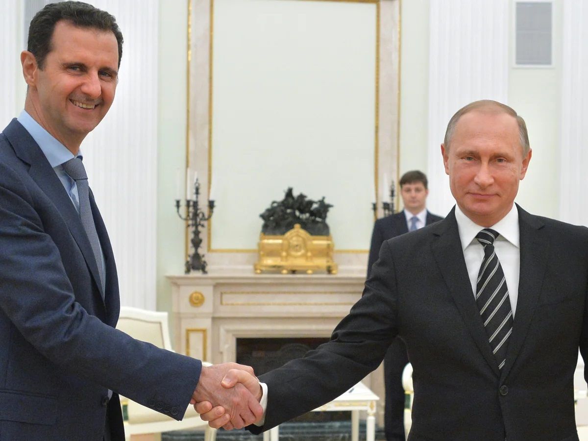 Kremlin saves its Syrian military bases sheltering Assad with his family