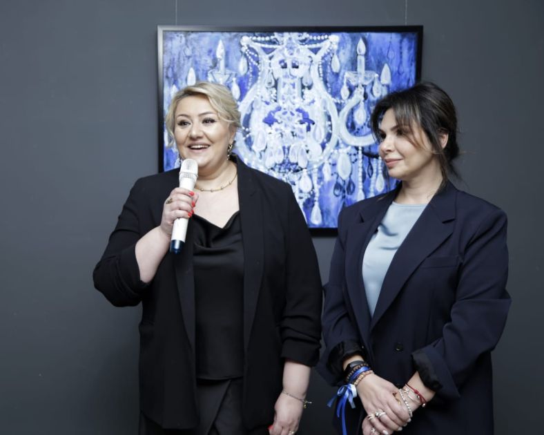 Narmin Najaf delights art lovers with her colorful paintings [PHOTOS]