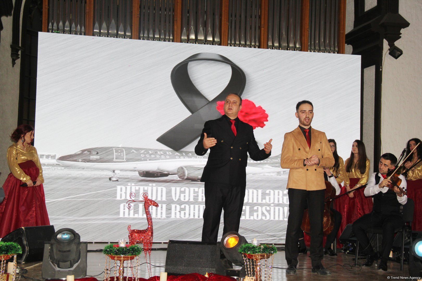 Christian community in Azerbaijan honors memory of Baku-Grozny plane crash victims [PHOTOS]