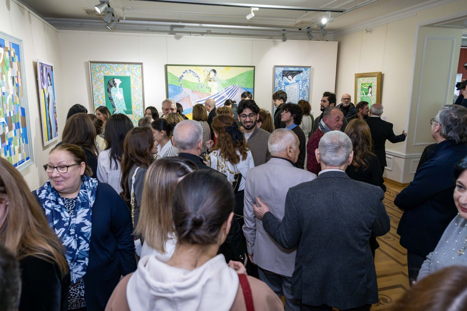 Exhibition "On the Wings of Dreams" opens at National Art Museum [PHOTOS]