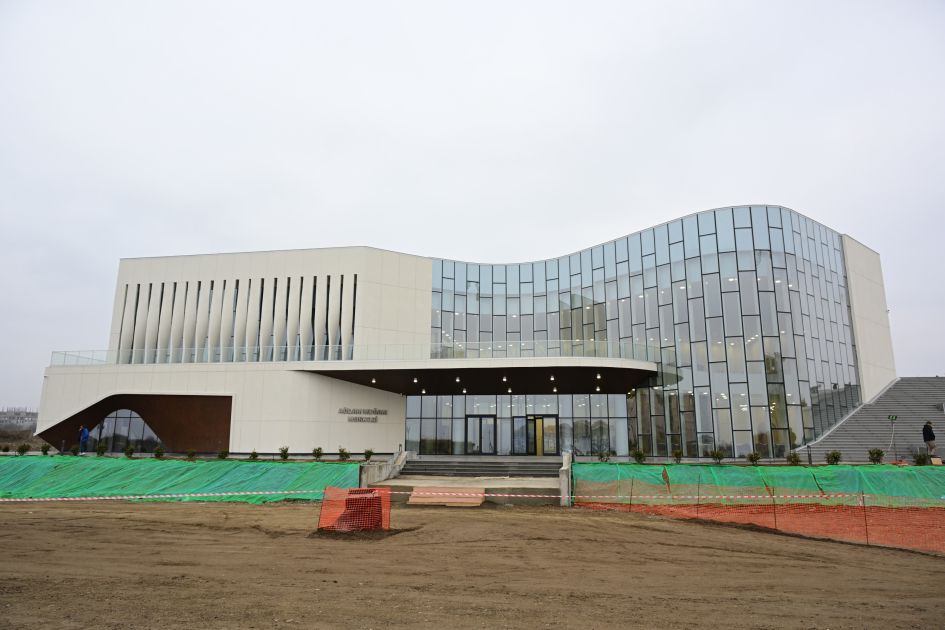 Slider Image 1