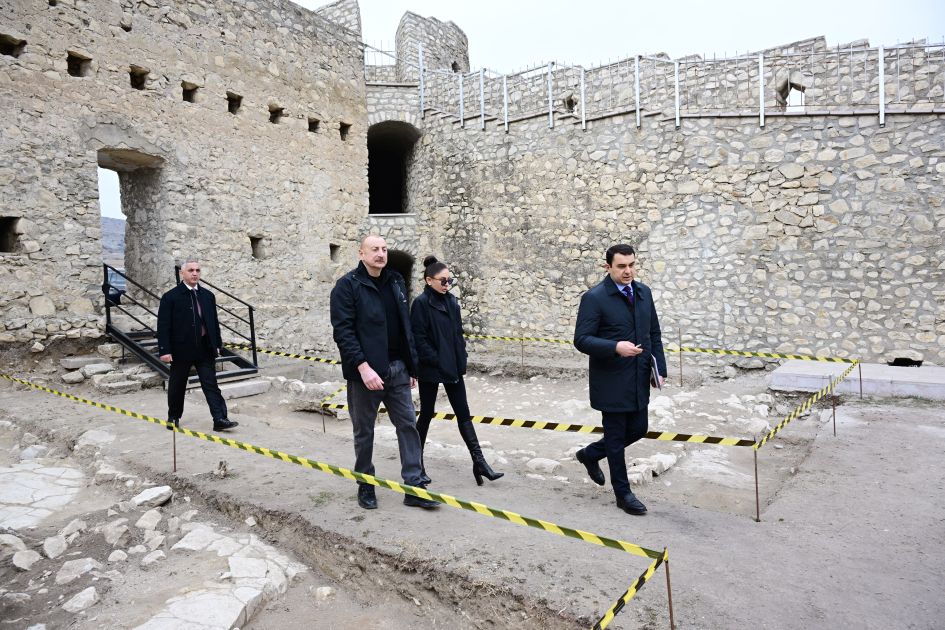 President Ilham Aliyev reviews concept design for Asgaran Fortress Complex [PHOTOS/VIDEO]