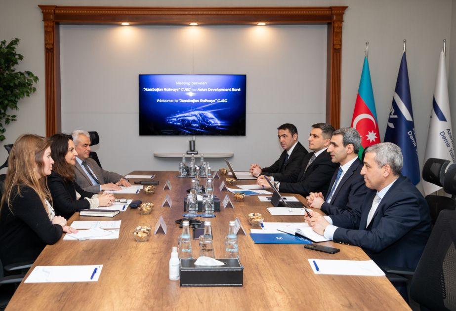 Azerbaijan Railways and ADB discuss cooperation on railway development