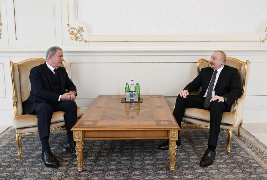 President Ilham Aliyev receives Chairman of Turkish Parliament’s National Defense Commission [PHOTOS/VIDEO]