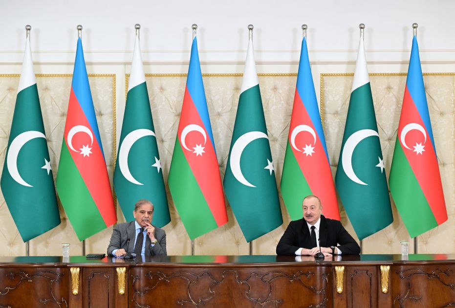 Azerbaijani President and Pakistan's Prime Minister make press statements [PHOTOS/VIDEO]