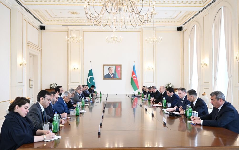 Expanded meeting between President Ilham Aliyev, PM Shehbaz Sharif kicks off [PHOTOS/VIDEO]