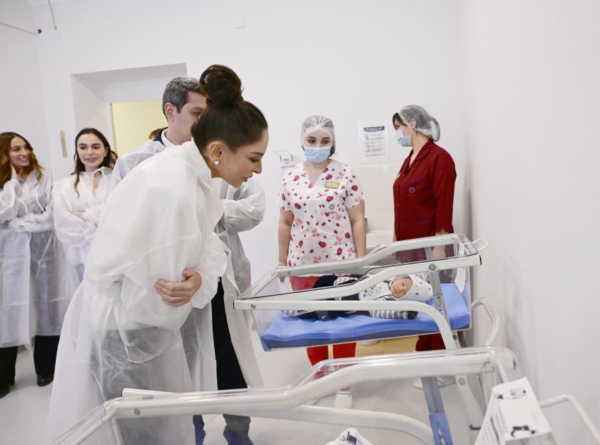 First Vice-President Mehriban Aliyeva visited Perinatal Center of Ganja City United Hospital [PHOTOS/VIDEO]
