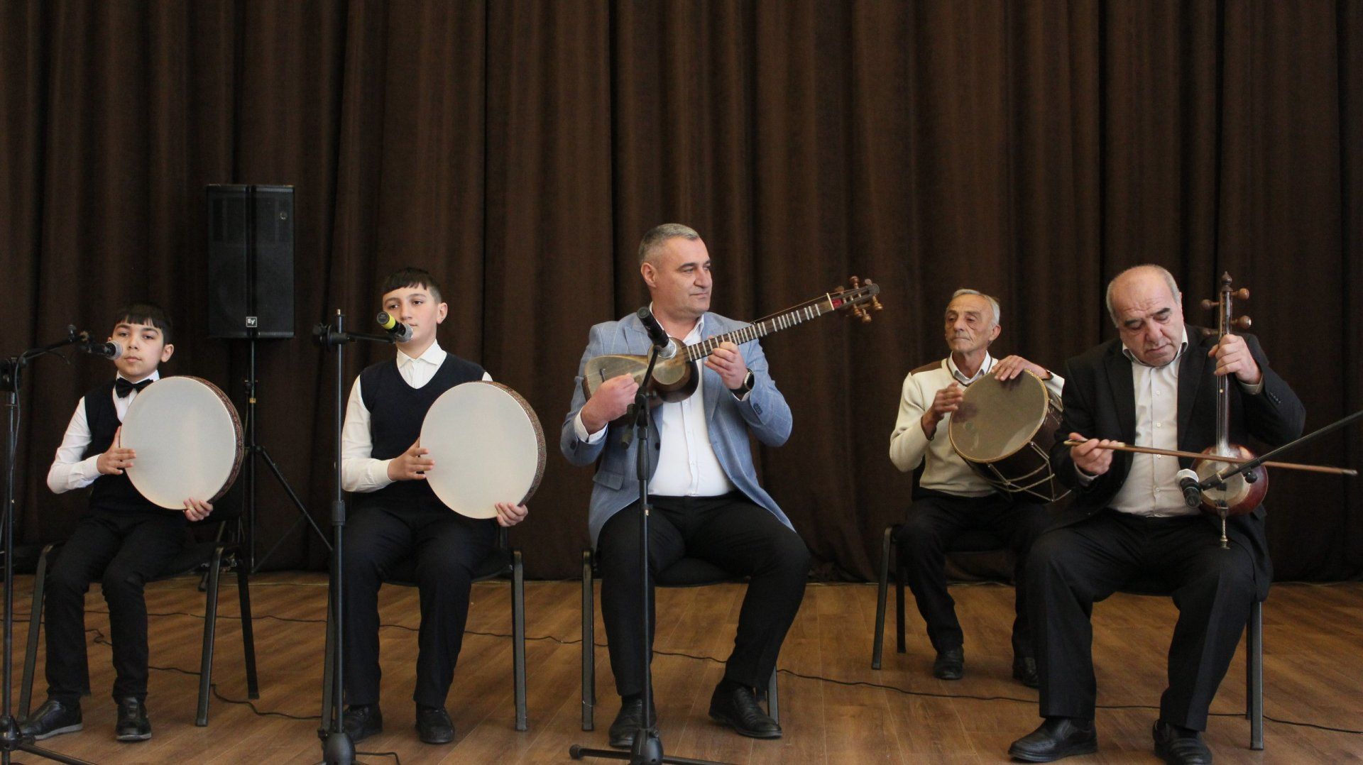 Gakh holds meeting with People's Artist Zabit Nabizade [PHOTOS]