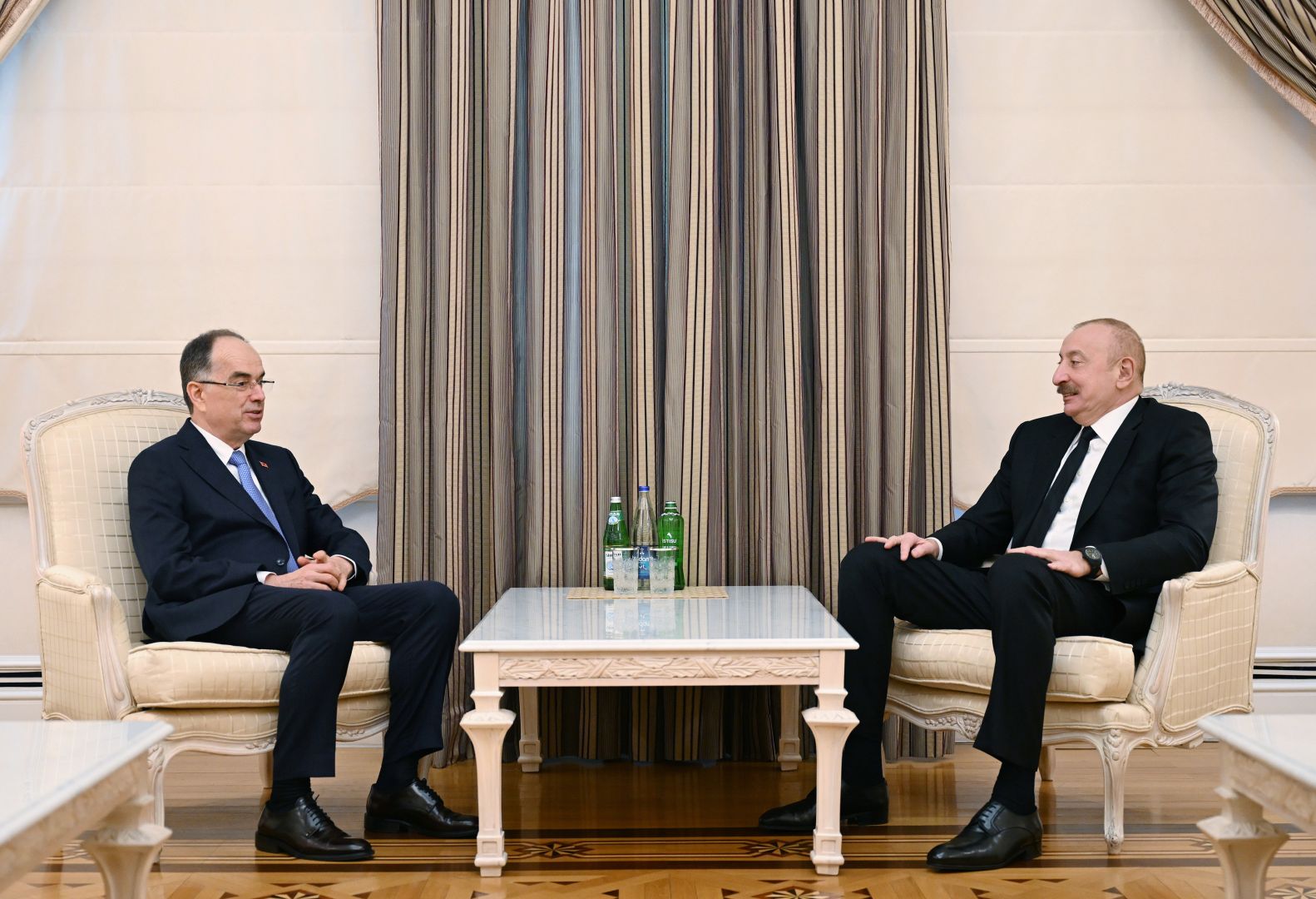 President Ilham Aliyev meets with President of Albania [VIDEO]