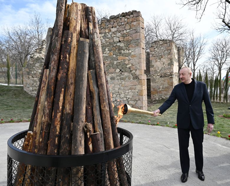 President Ilham Aliyev, First Lady Mehriban Aliyeva light Novruz bonfire with residents of Hasanriz village [PHOTOS]