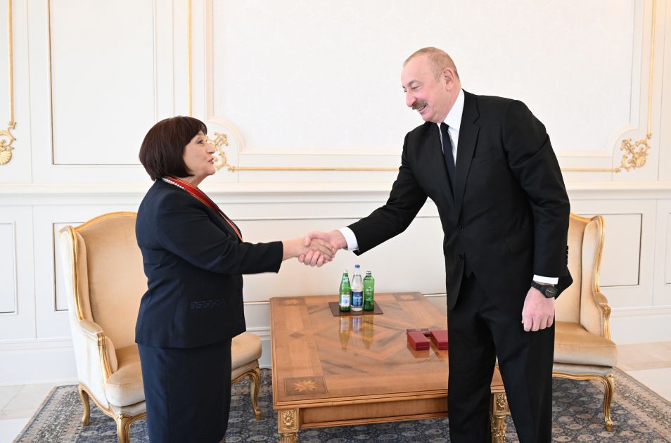 President Ilham Aliyev presents “Sharaf” Order to Sahiba Gafarova [PHOTOS/VIDEO]