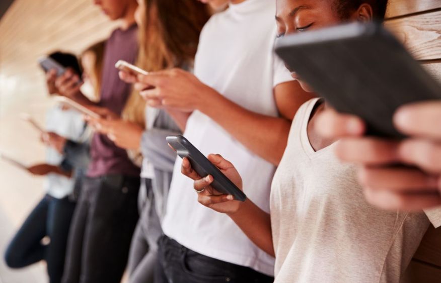 Smartphones may harm societies
