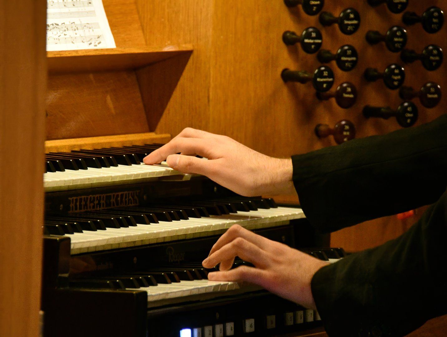 Slider Image 1