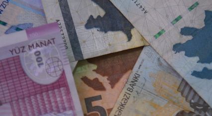 Weekly review: Azerbaijani manat holds steady against dollar